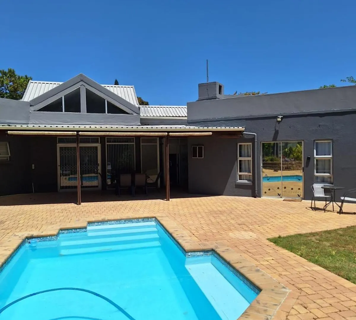 Dee-One'S At Napier,Kenridge,Self Catering Apartment With Pool 0*, Kenridge